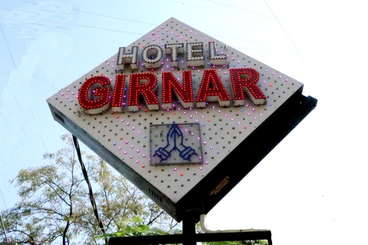 Hotel Girnar Aurangabad  Bagian luar foto