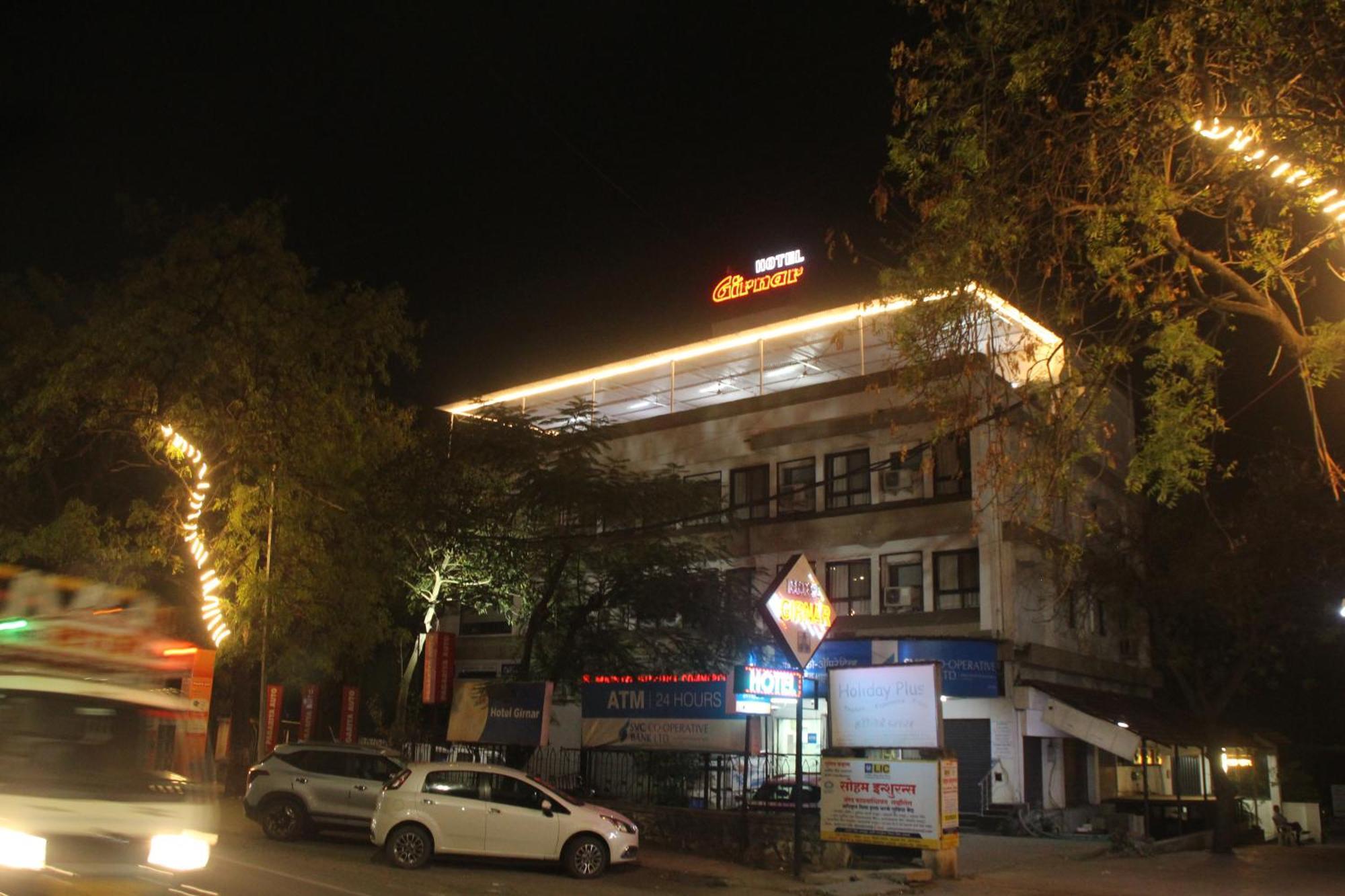 Hotel Girnar Aurangabad  Bagian luar foto