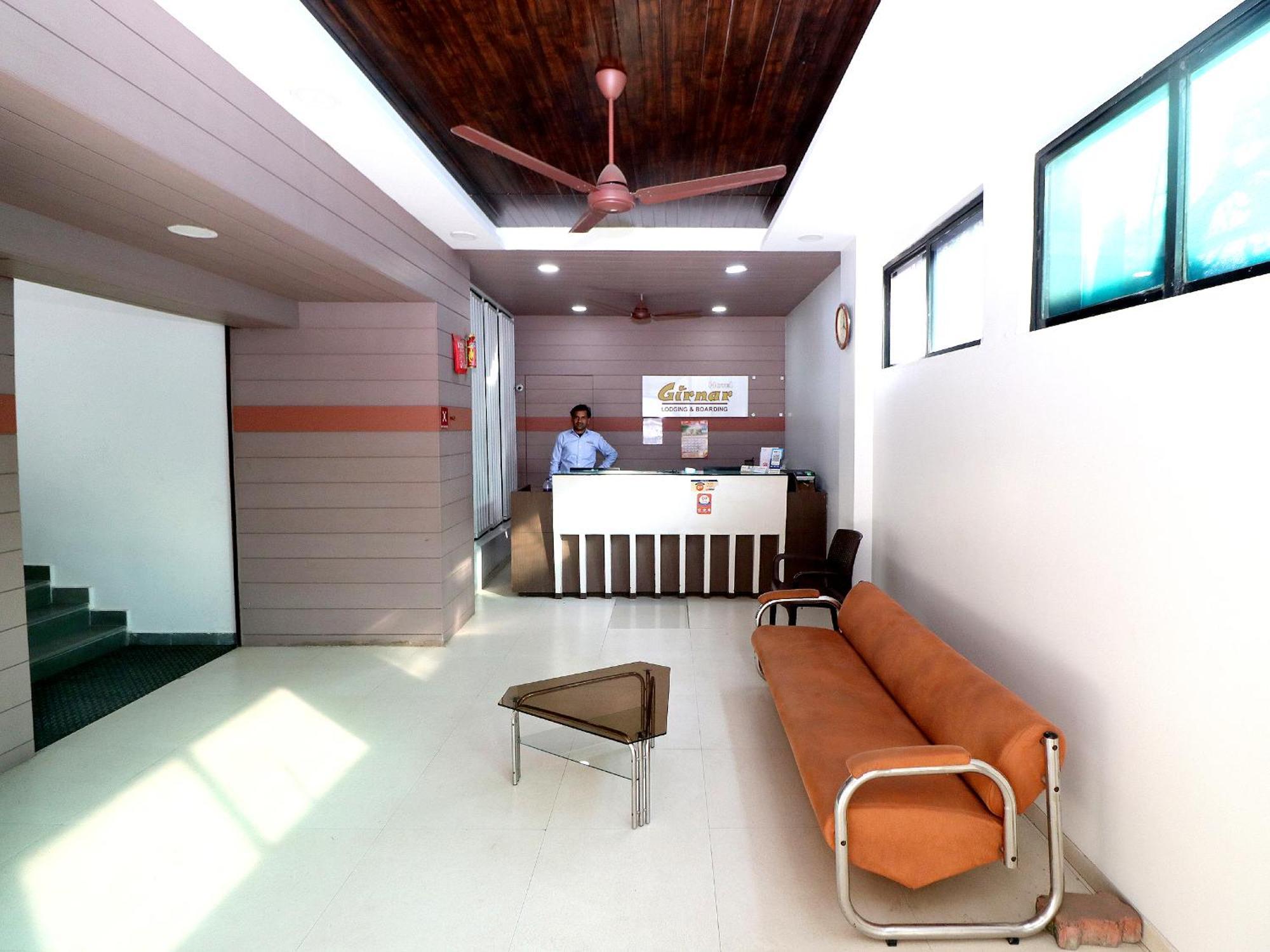 Hotel Girnar Aurangabad  Bagian luar foto